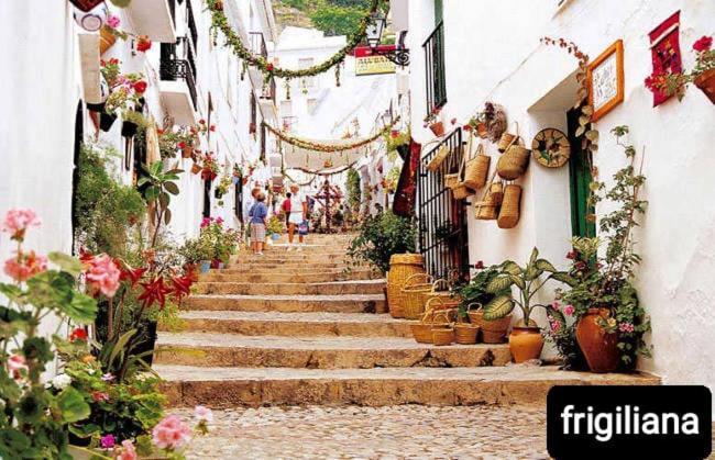 Apartamento Ohana, Costa Del Sol ألغاروبو - كوستا المظهر الخارجي الصورة