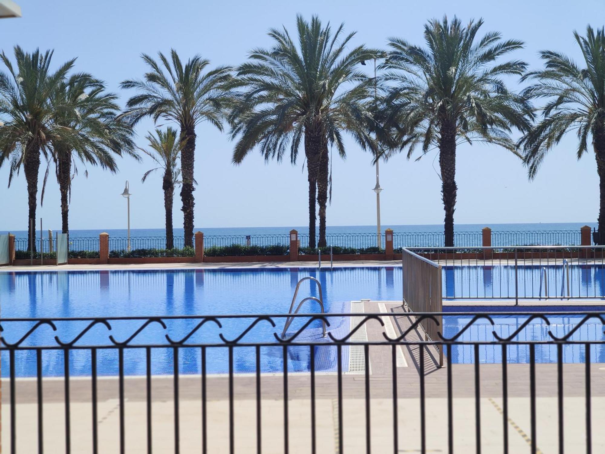 Apartamento Ohana, Costa Del Sol ألغاروبو - كوستا المظهر الخارجي الصورة